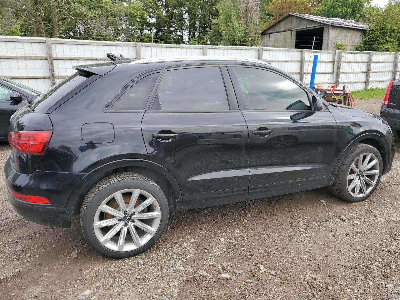 Obraz 3 z 2017 AUDI Q3 PREMIUM 2017 z VIN WA1BCCFS1HR015585