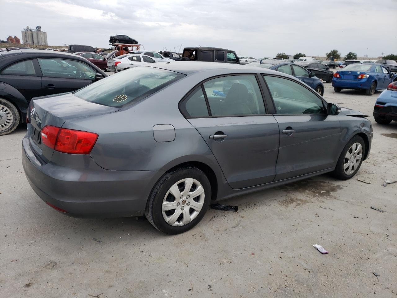 Image 3 of 2011 VOLKSWAGEN JETTA SE 2011 with VIN 3VWDZ7AJ2BM376610
