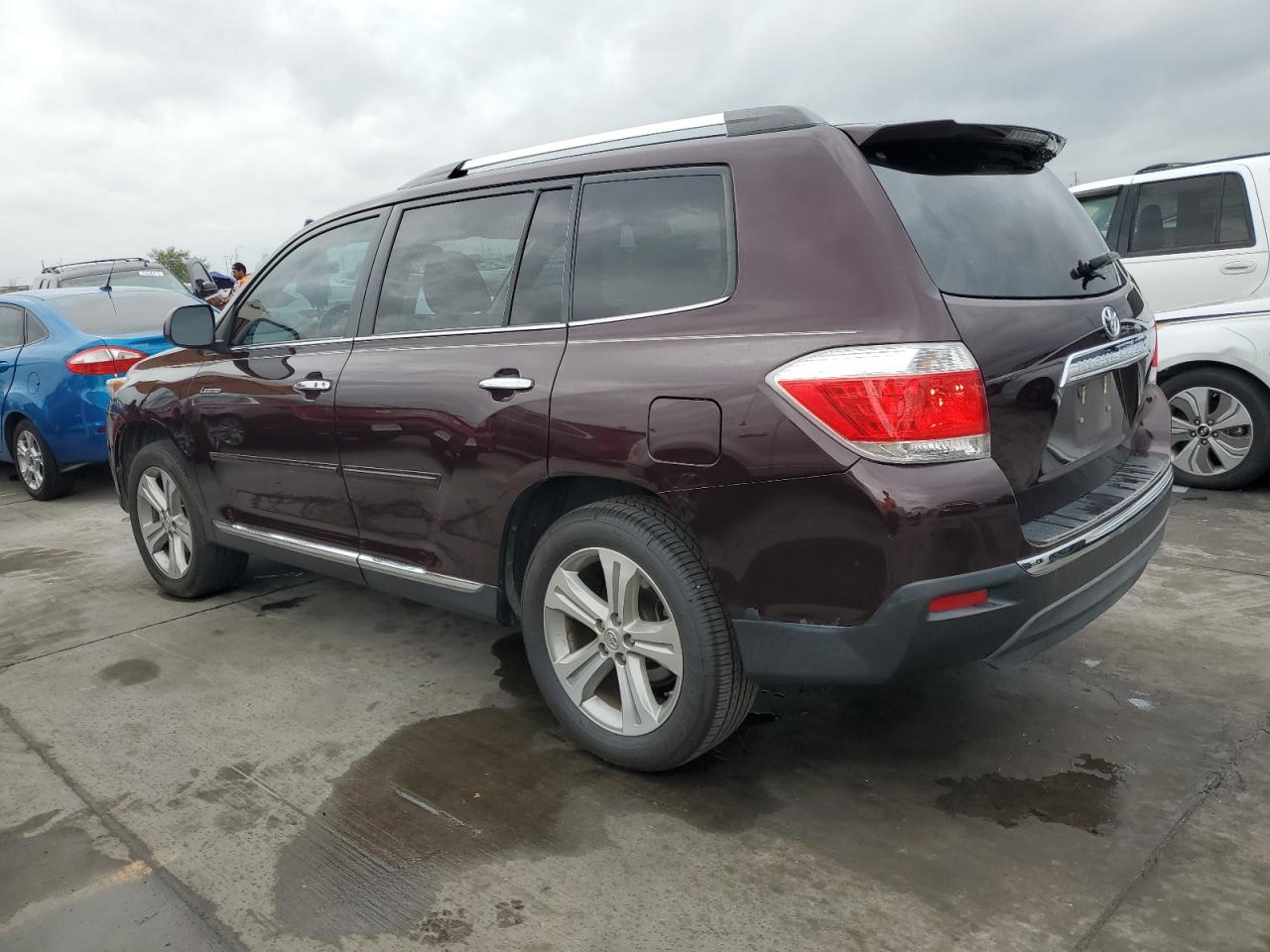 Obraz 2 z 2013 TOYOTA HIGHLANDER LIMITED 2013 z VIN 5TDYK3EH9DS139446