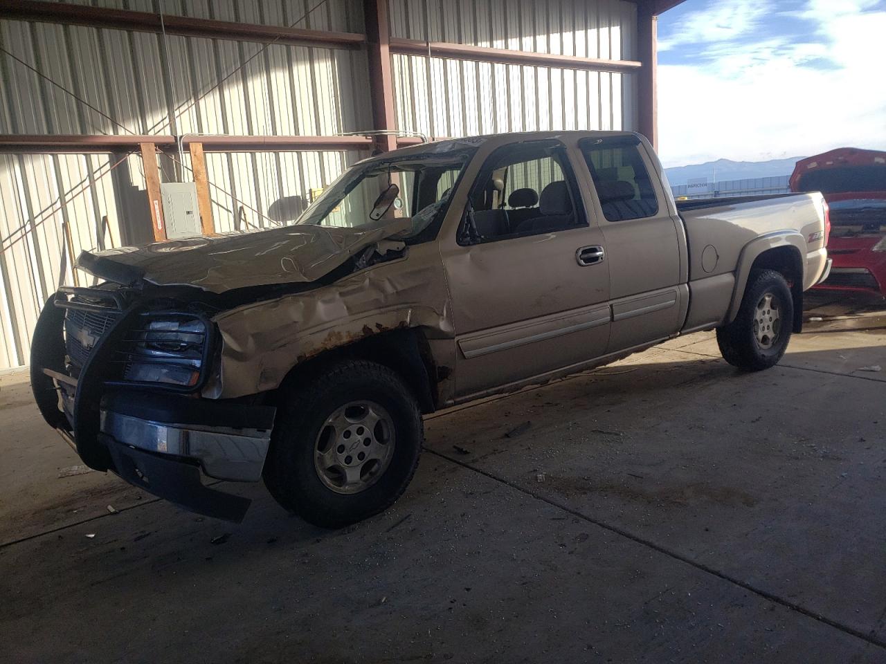 Image 1 of 2004 CHEVROLET SILVERADO K1500 2004 with VIN 2GCEK19T541184932