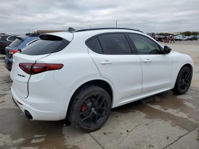 Obraz 3 z 2020 ALFA ROMEO STELVIO  2020 z VIN ZASPAKAN3L7C89248