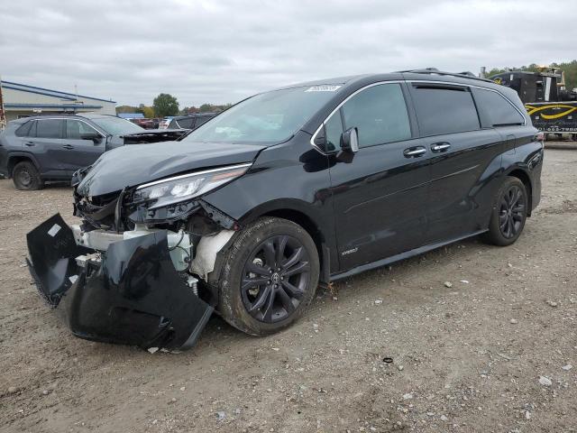 Image 1 of 2021 TOYOTA SIENNA XSE 2021 with VIN 5TDXRKEC7MS073405