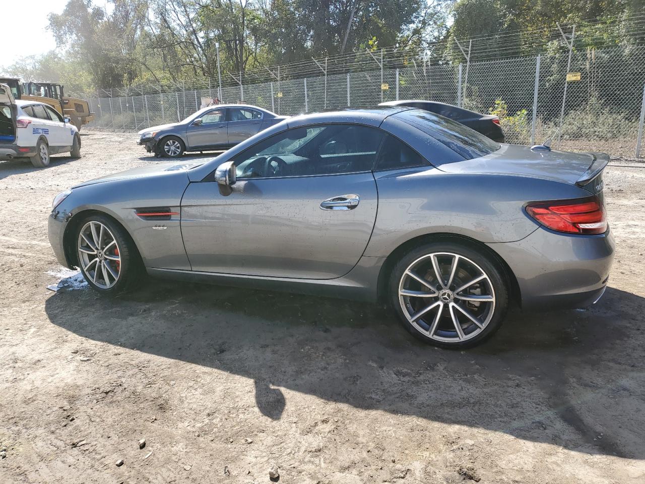 Obraz 2 z 2018 MERCEDES-BENZ SLC 300 2018 z VIN WDDPK3JA5JF147761