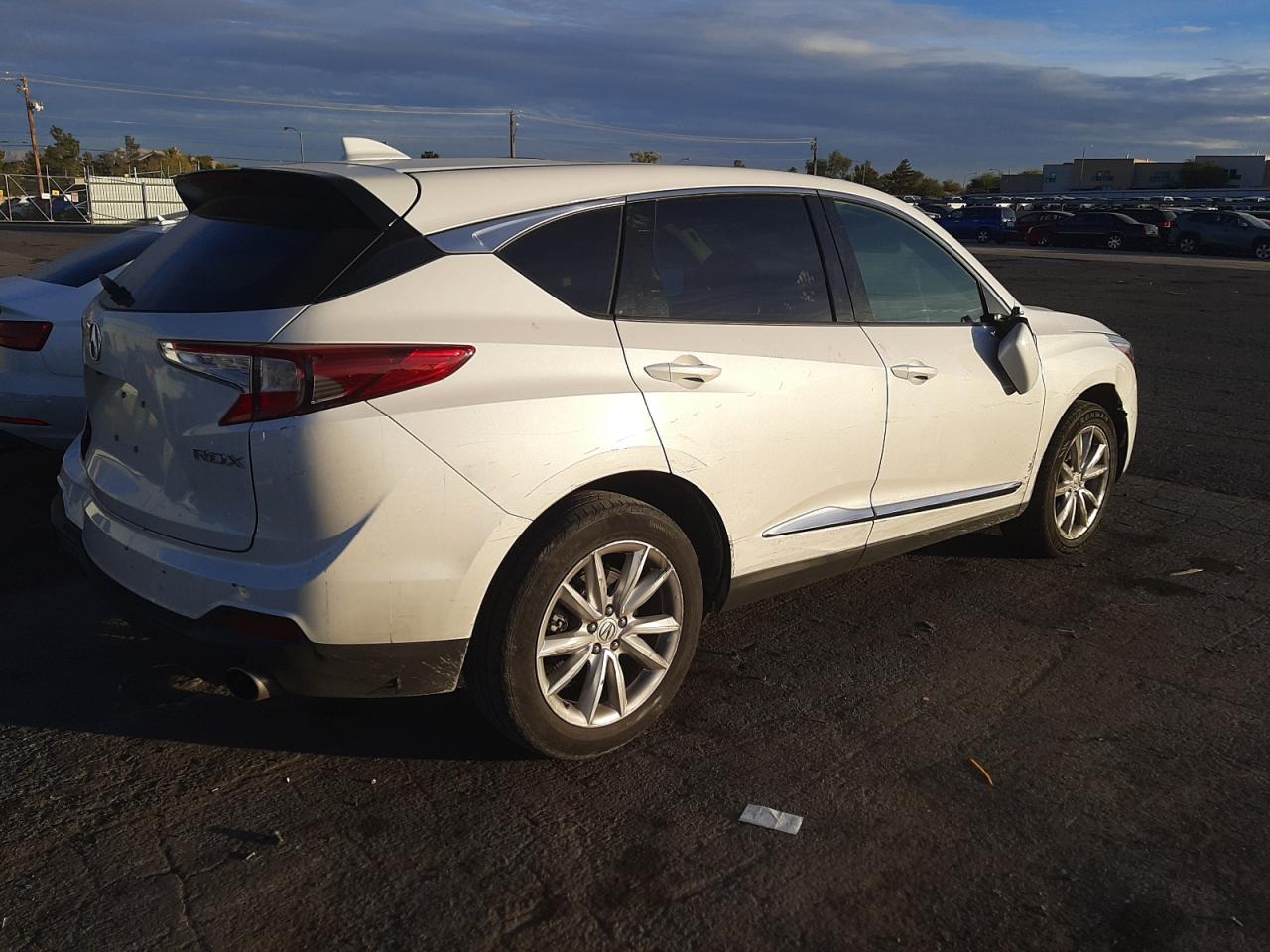 Obraz 3 z 2020 ACURA RDX  2020 z VIN 5J8TC1H36LL014692