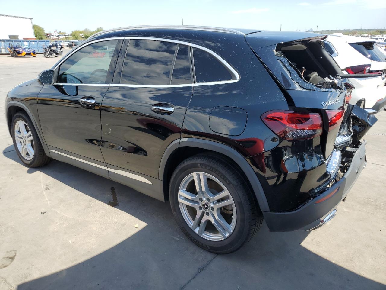 Obraz 2 z 2021 MERCEDES-BENZ GLA 250 2021 z VIN W1N4N4GB0MJ280108