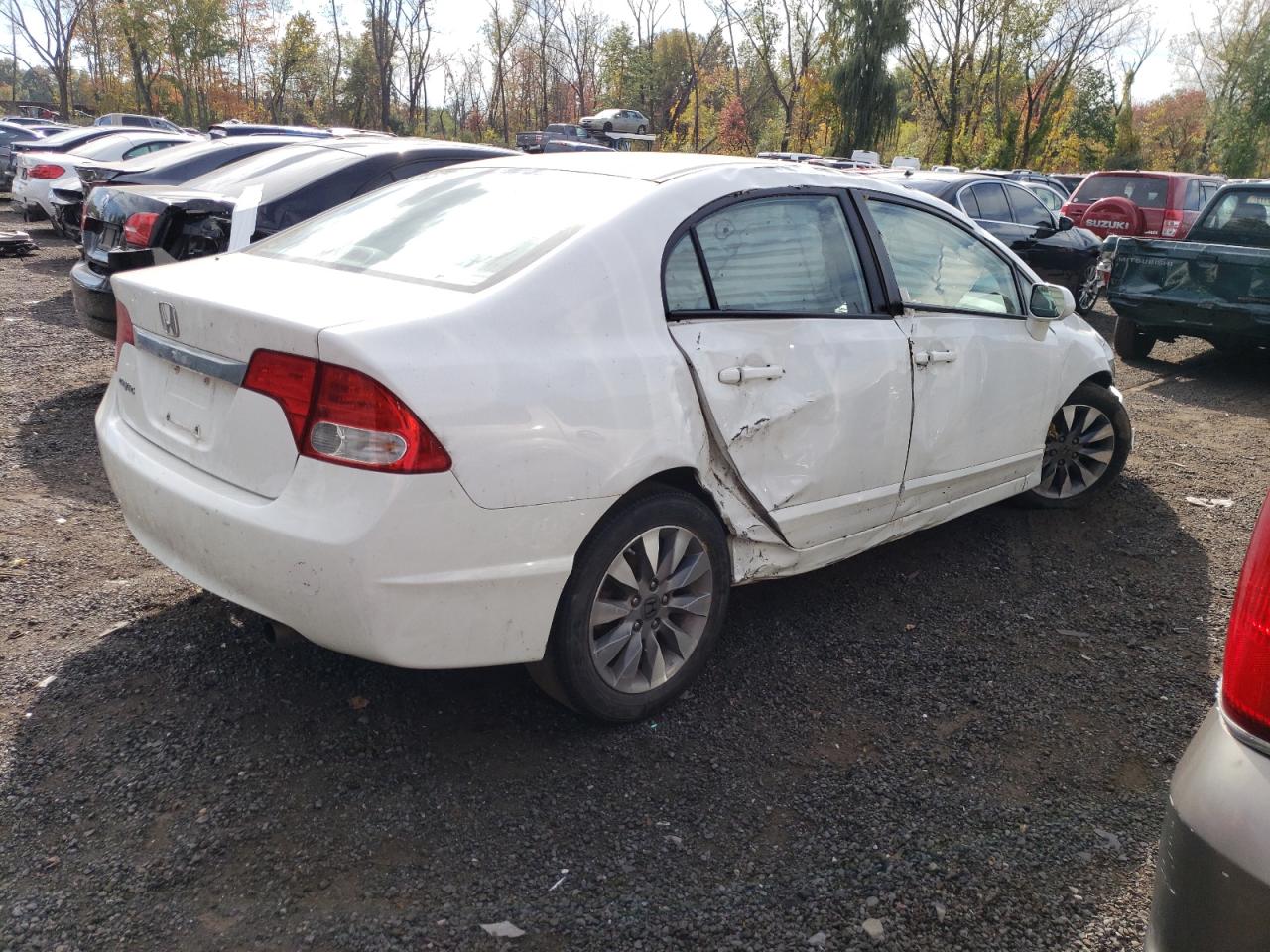 Image 3 of 2011 HONDA CIVIC EX 2011 with VIN 19XFA1F86BE017082