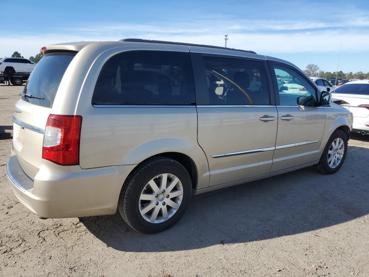 Obraz 3 z 2016 CHRYSLER TOWN & COUNTRY TOURING 2016 z VIN 2C4RC1BG7GR185677