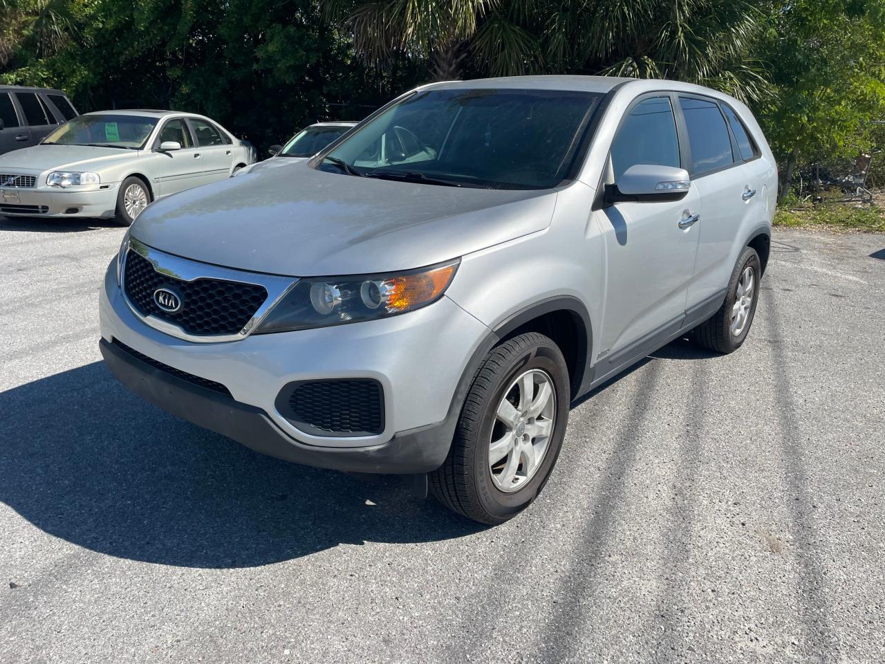 Изображение 2 2011 KIA SORENTO BASE 2011 с VIN 5XYKTCA15BG112296