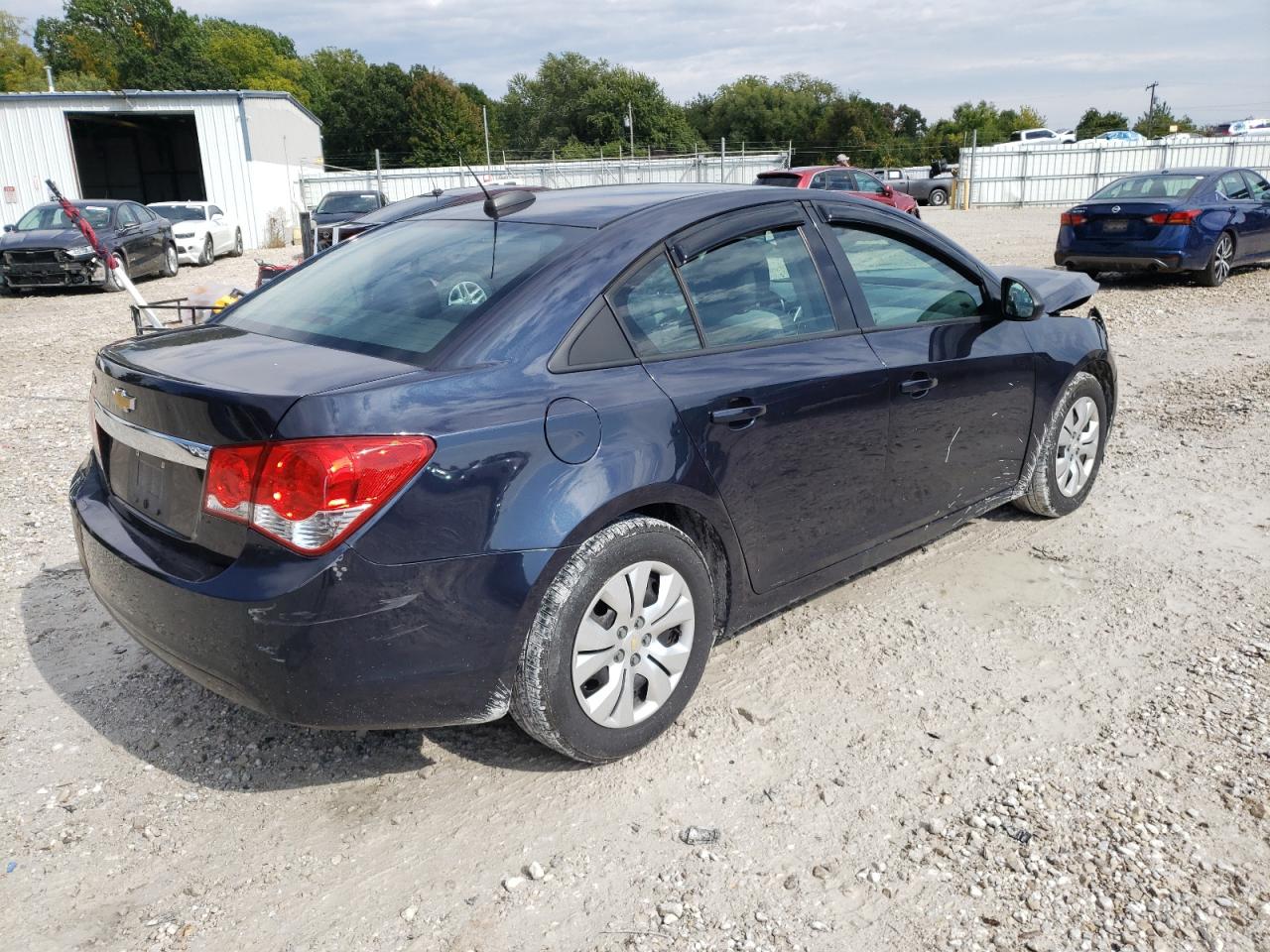 Obraz 3 z 2015 CHEVROLET CRUZE LS 2015 z VIN 1G1PA5SH1F7220333