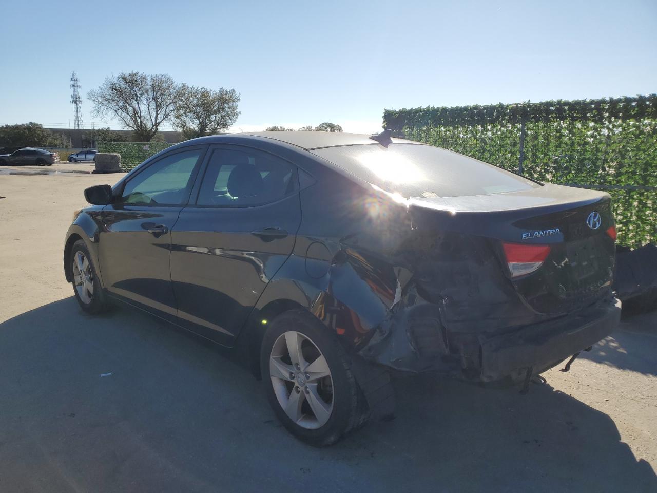 Image 2 of 2011 HYUNDAI ELANTRA GLS 2011 with VIN KMHDH4AE7BU132322