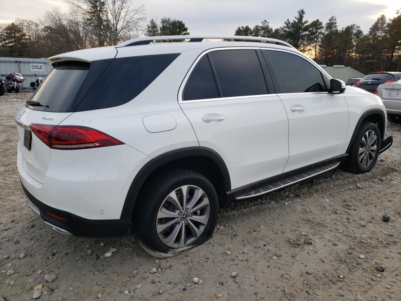 Image 3 of 2020 MERCEDES-BENZ GLE 350 4MATIC 2020 with VIN 4JGFB4KB5LA095515