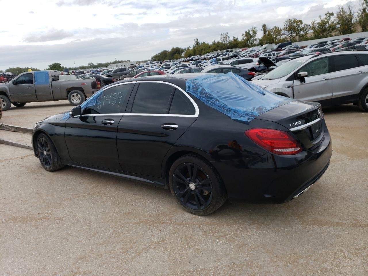 Obraz 2 z 2015 MERCEDES-BENZ C 300 4MATIC 2015 z VIN 55SWF4KBXFU029156