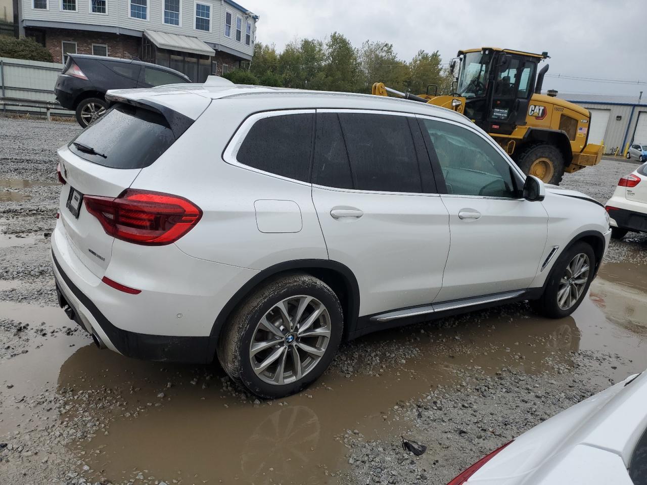 Изображение 3 2018 BMW X3 XDRIVE30I 2018 с VIN 5UXTR9C57JLD73634