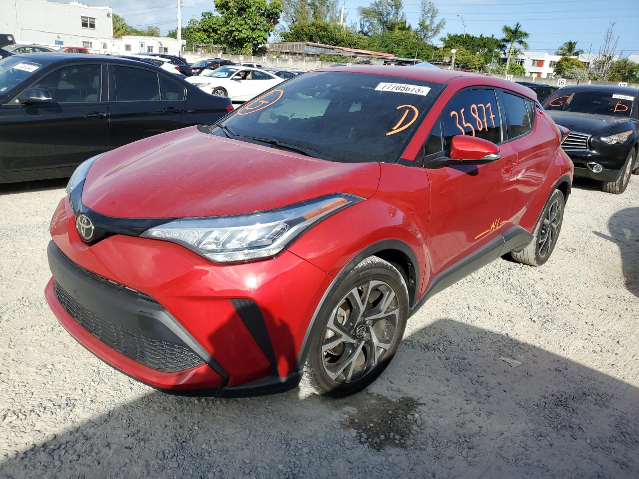 Obraz 1 z 2021 TOYOTA C-HR XLE 2021 z VIN NMTKHMBX1MR126016