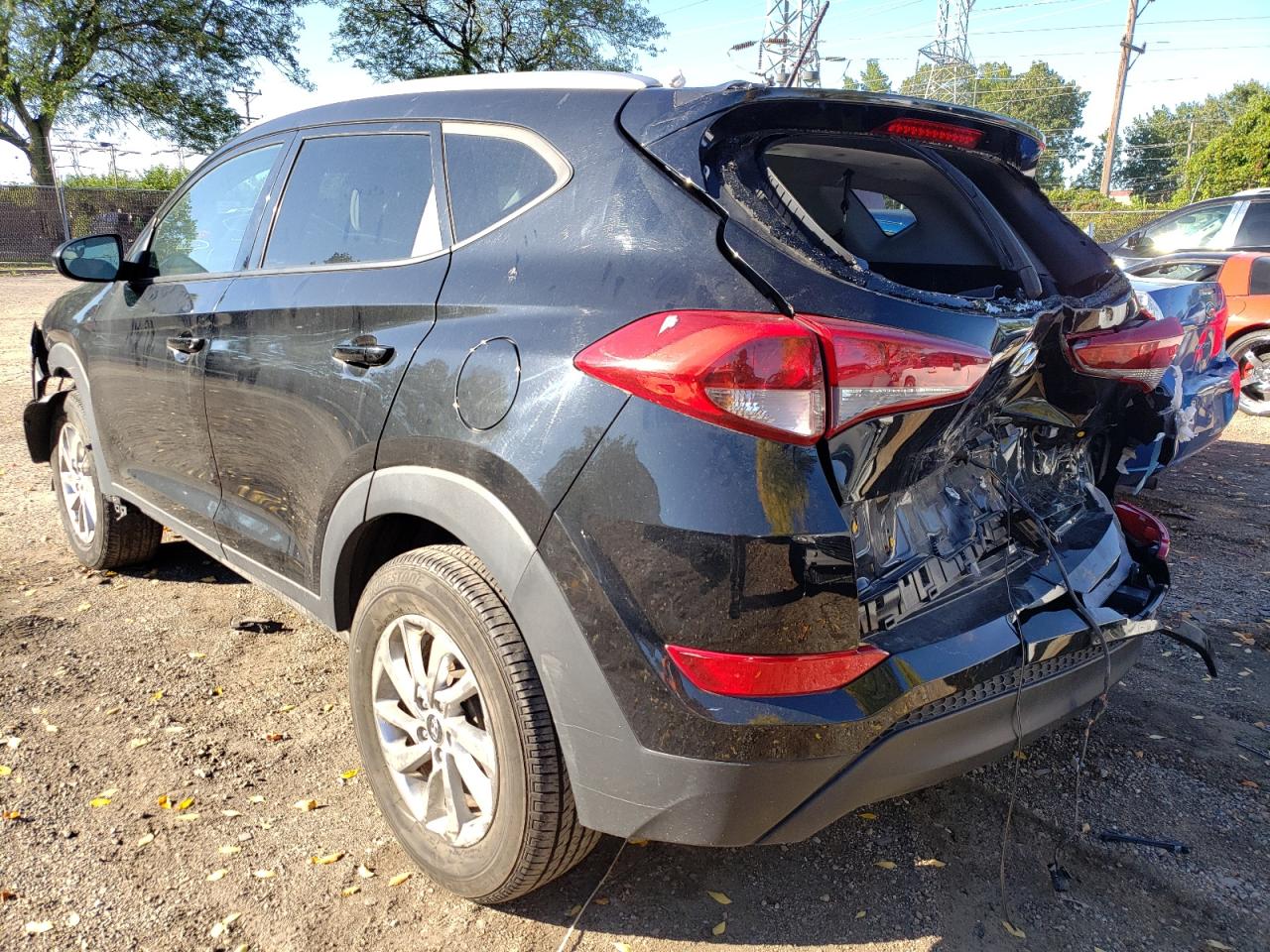 Image 3 of 2016 HYUNDAI TUCSON LIMITED 2016 with VIN KM8J3CA4XGU139890