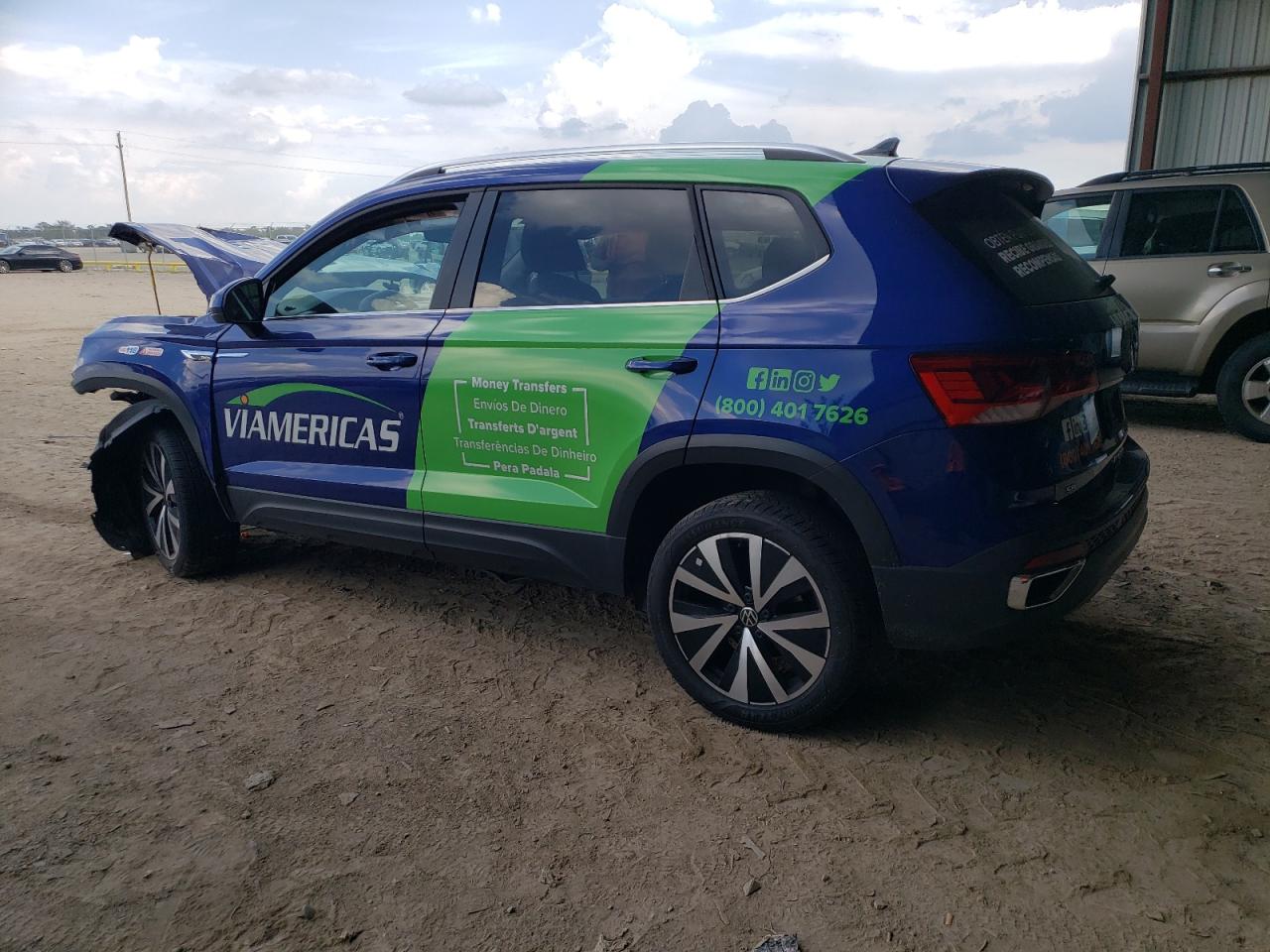 Image 2 of 2023 VOLKSWAGEN TAOS SE 2023 with VIN 3VVEX7B22PM307025
