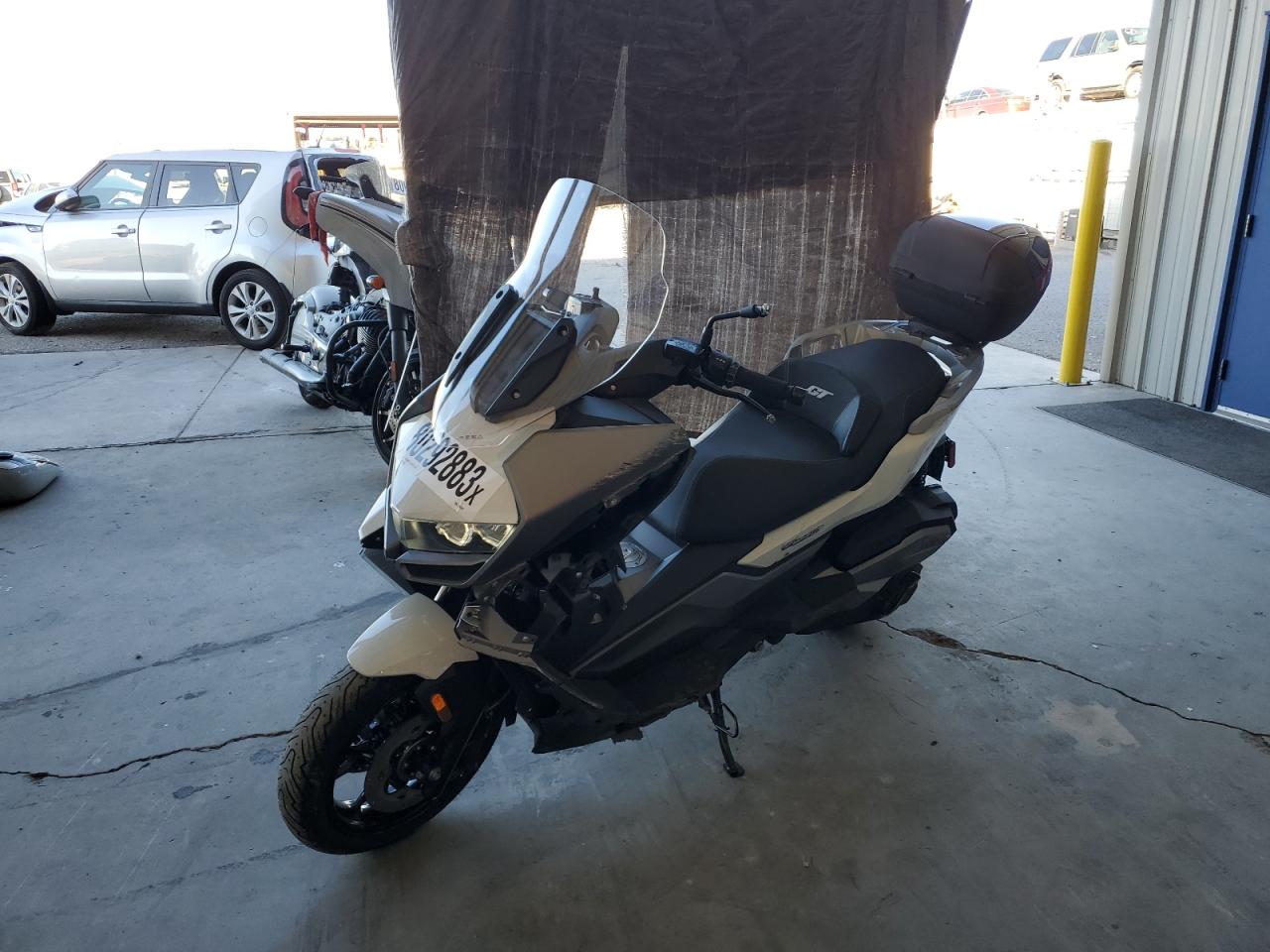 Image 2 of 2023 BMW C 400 GT 2023 with VIN WB40C6305PS904415