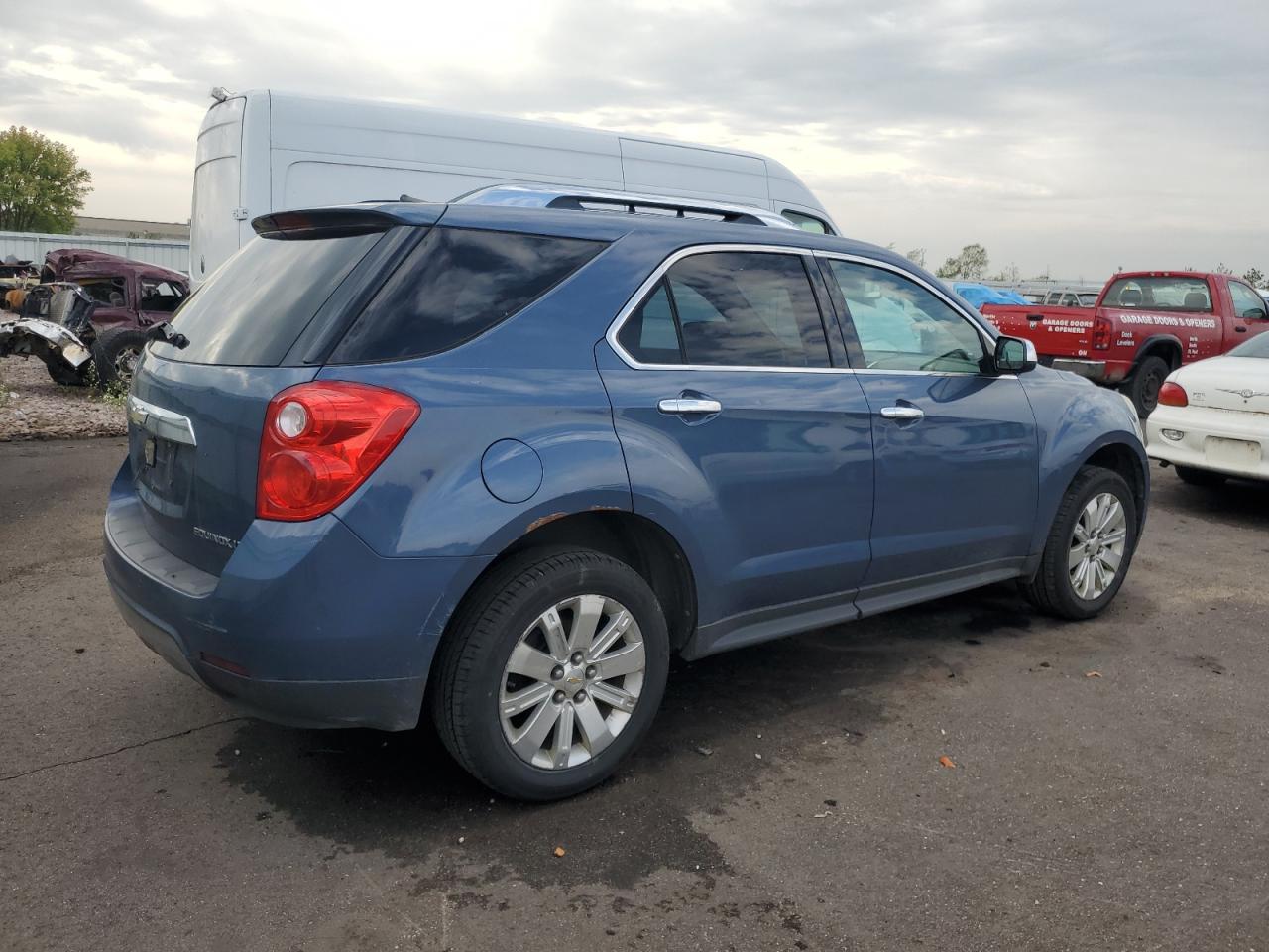 Image 3 of 2011 CHEVROLET EQUINOX LT 2011 with VIN 2CNALPEC2B6442159
