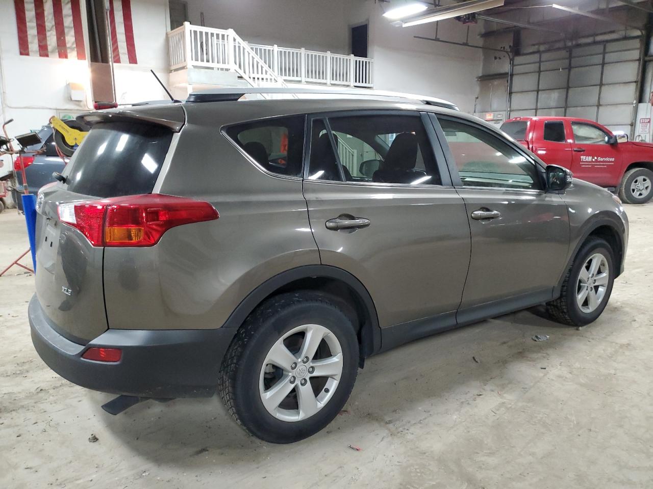 Image 3 of 2013 TOYOTA RAV4 XLE 2013 with VIN JTMWFREV7DD003848