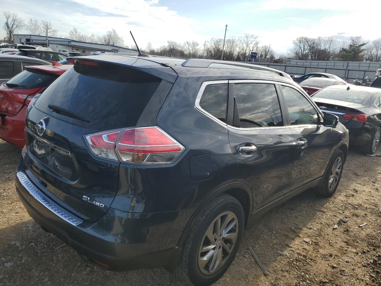 Image 3 of 2015 NISSAN ROGUE S 2015 with VIN 5N1AT2MV7FC813061