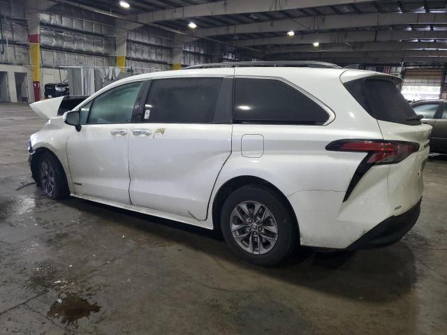 Obraz 2 z 2021 TOYOTA SIENNA XLE 2021 z VIN 5TDJSKFC1MS033295