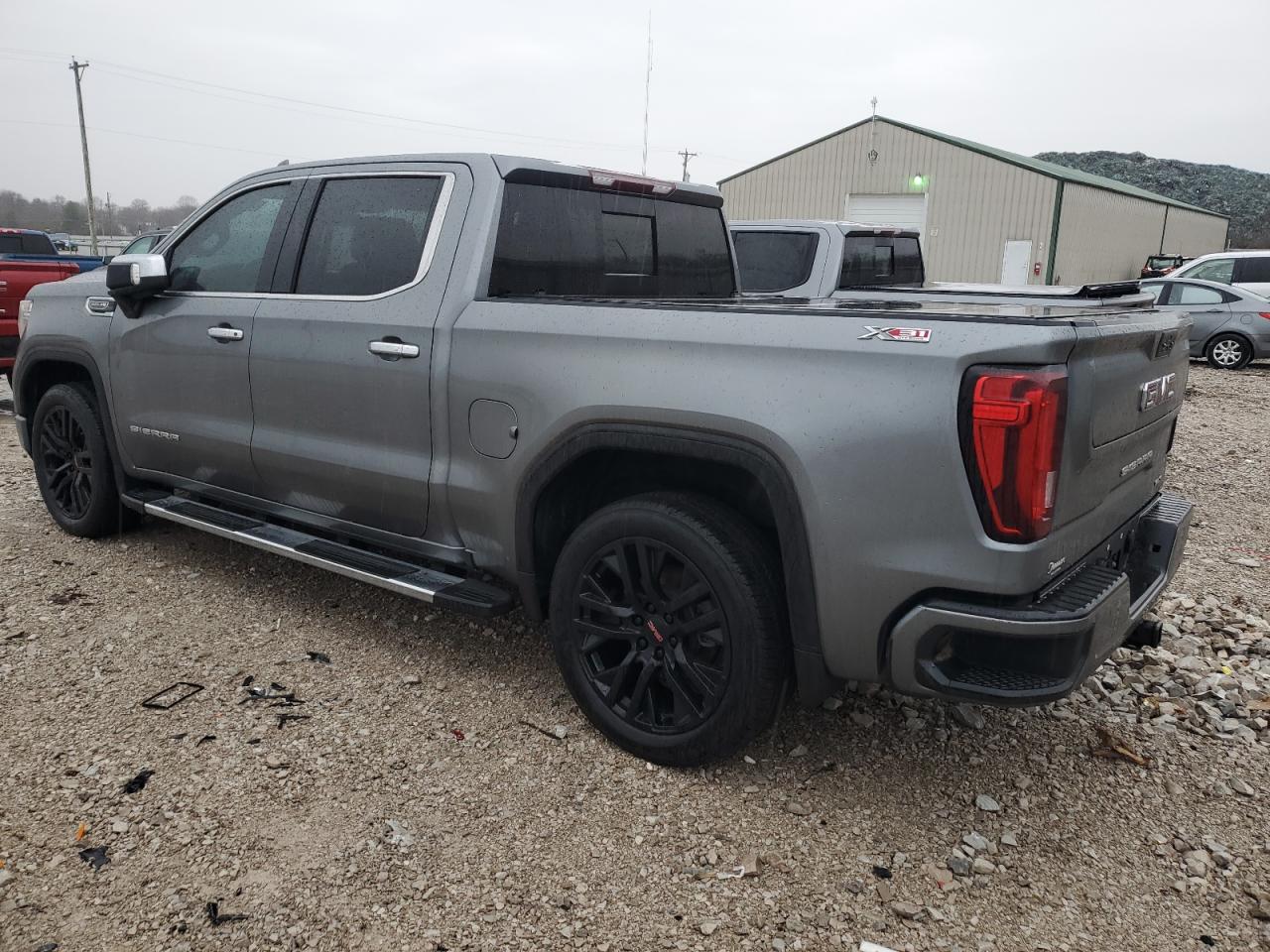 Изображение 2 2021 GMC SIERRA K1500 SLT 2021 с VIN 3GTU9DED0MG411524