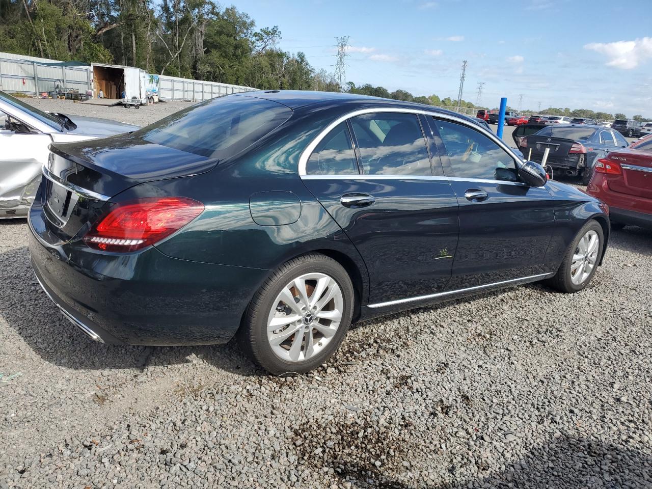 Image 3 of 2019 MERCEDES-BENZ C 300 2019 with VIN 55SWF8DB5KU311364