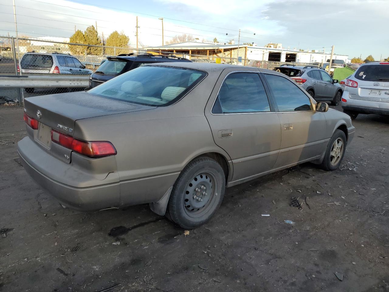 Изображение 3 1999 TOYOTA CAMRY LE 1999 с VIN JT2BF22KXX0176414