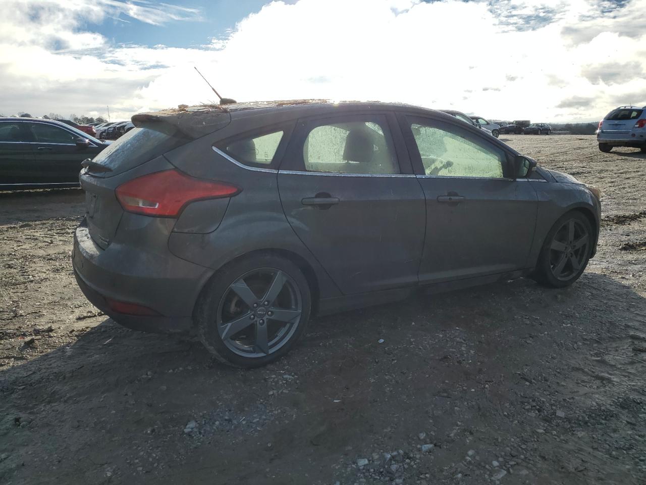 Image 3 of 2016 FORD FOCUS TITANIUM 2016 with VIN 1FADP3N23GL374805