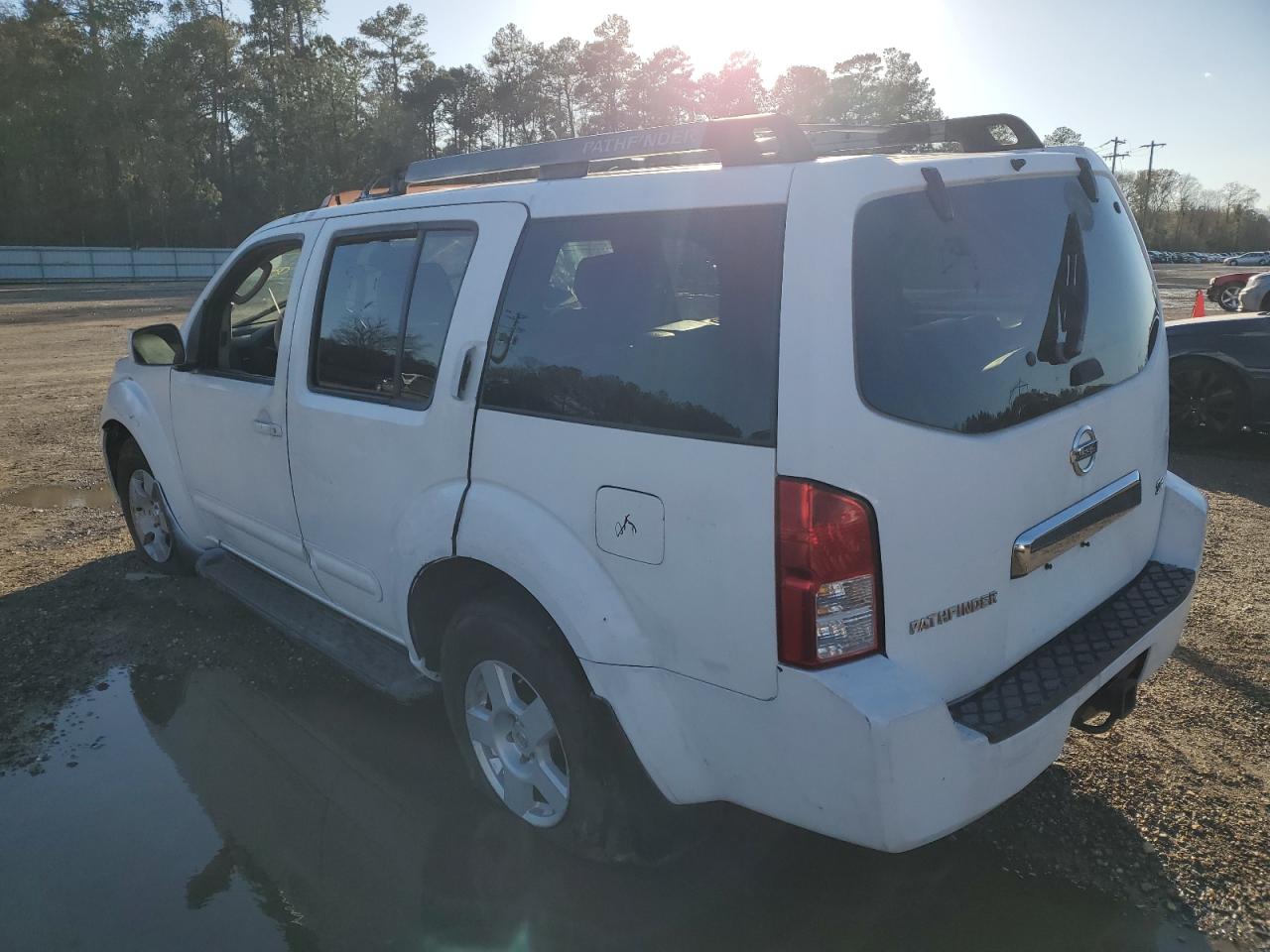 Obraz 2 z 2005 NISSAN PATHFINDER LE 2005 z VIN 5N1AR18U75C764646