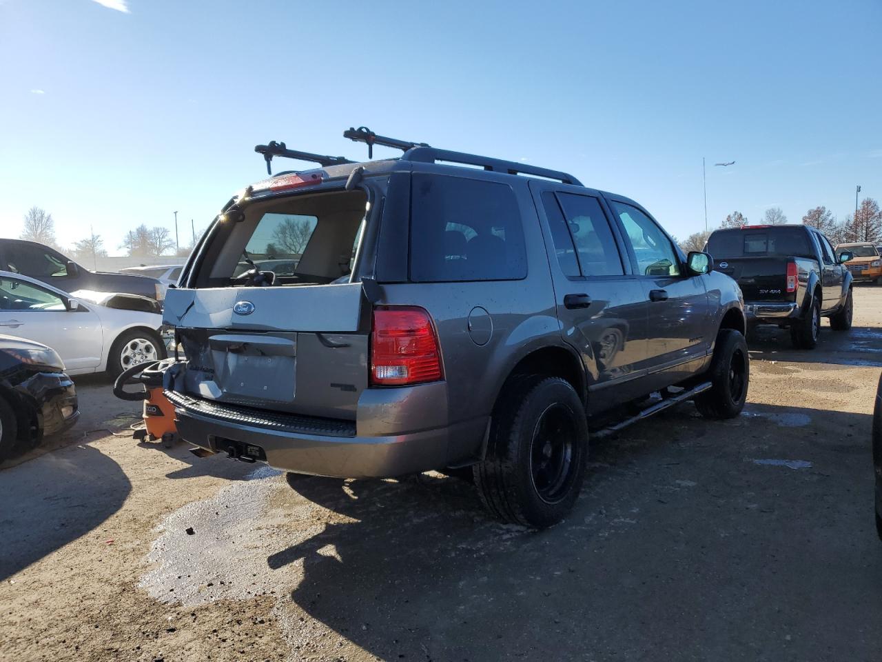 Obraz 3 z 2005 FORD EXPLORER XLT 2005 z VIN 1FMZU63K55UB10176
