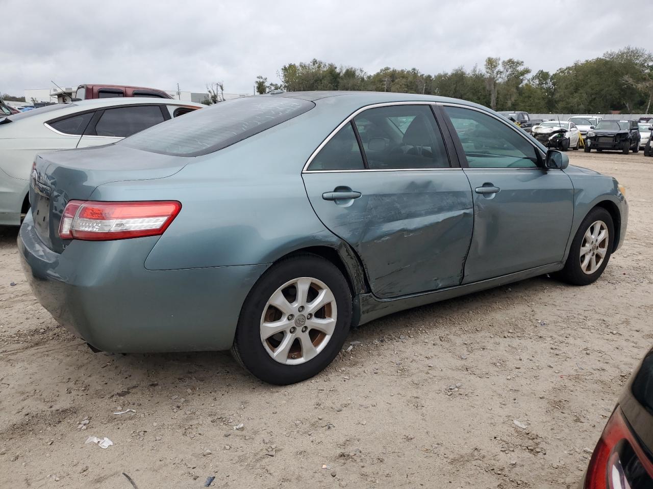 Obraz 3 z 2011 TOYOTA CAMRY BASE 2011 z VIN 4T1BF3EK0BU661876