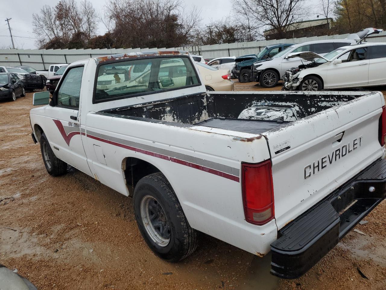 Obraz 2 z 1993 CHEVROLET S TRUCK S10 1993 z VIN 1GCCS14A1P8152977