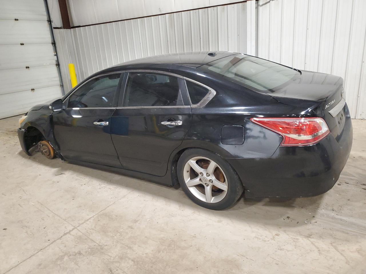 Image 2 of 2013 NISSAN ALTIMA 2.5 2013 with VIN 1N4AL3AP2DC202342