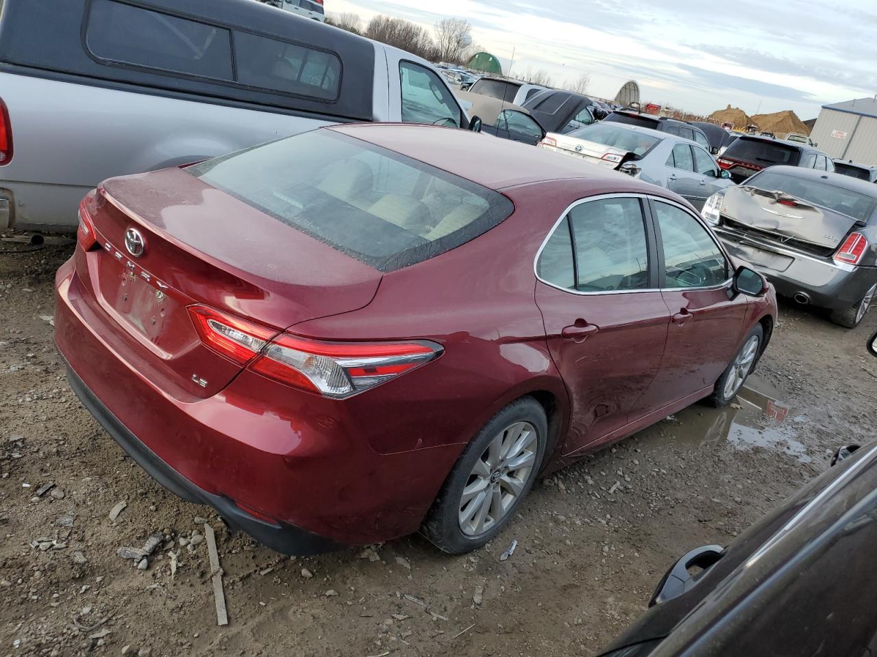 Obraz 3 z 2018 TOYOTA CAMRY L 2018 z VIN 4T1B11HK4JU511069