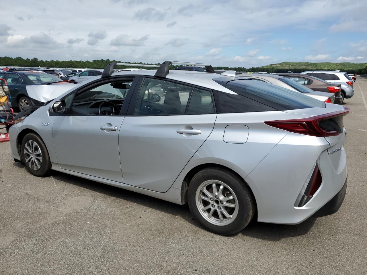 Image 2 of 2022 TOYOTA PRIUS PRIME LE 2022 with VIN JTDKAMFP3N3200085