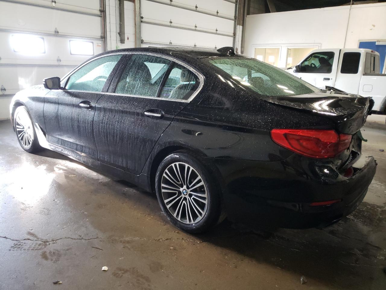 Изображение 2 2017 BMW 540 XI 2017 с VIN WBAJE7C34HG889583