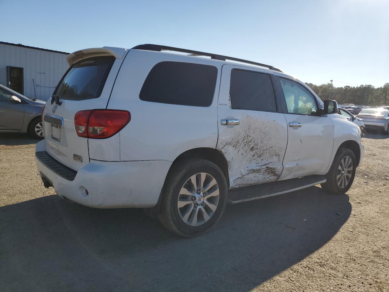 Изображение 3 2015 TOYOTA SEQUOIA LIMITED 2015 с VIN 5TDKY5G16FS058441