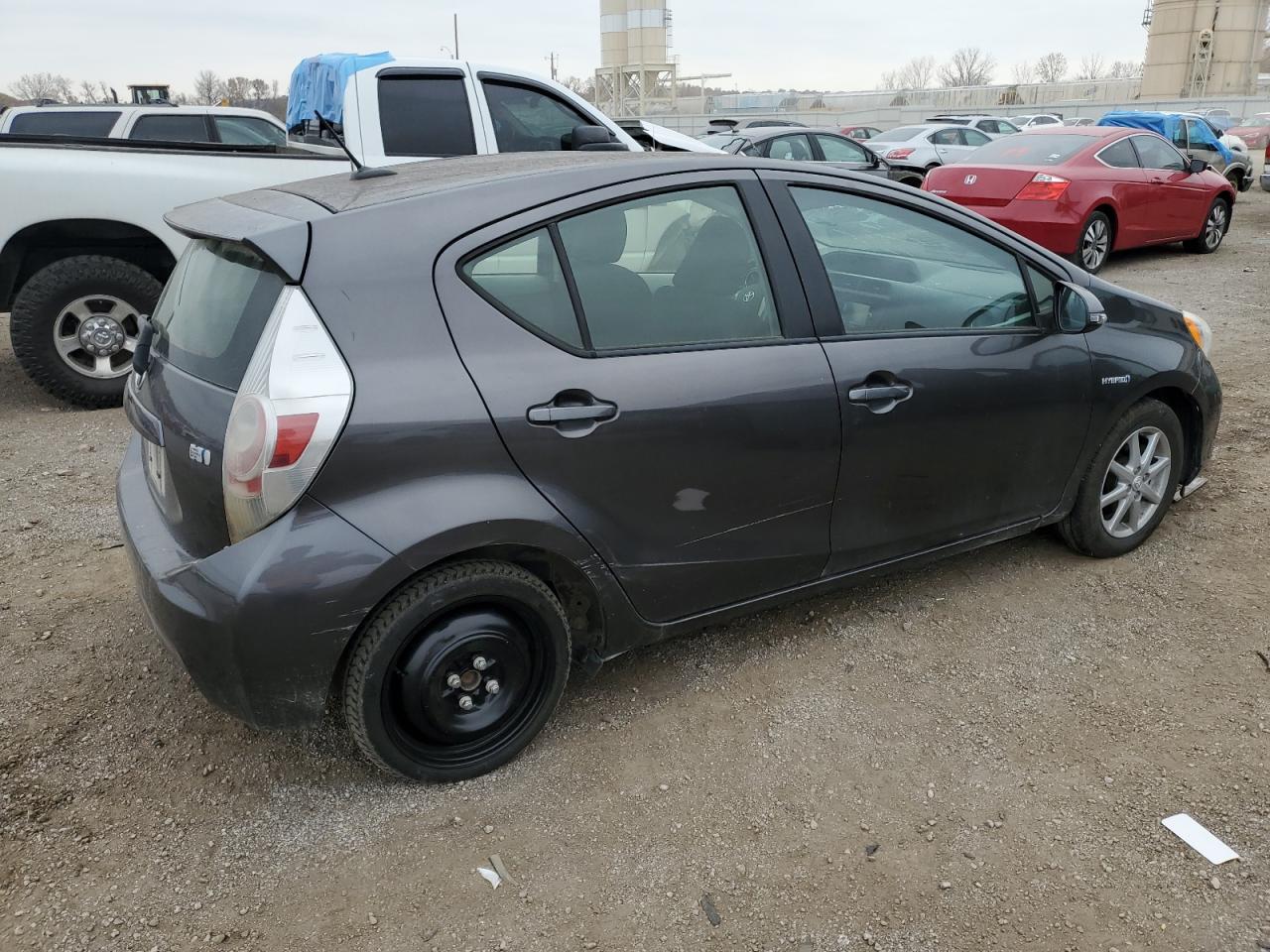 Image 3 of 2013 TOYOTA PRIUS C  2013 with VIN JTDKDTB34D1551506