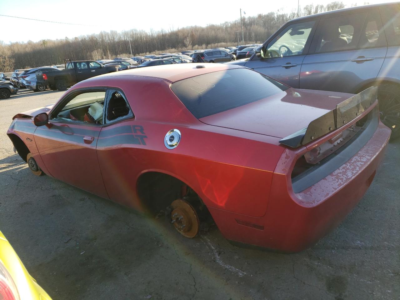 Image 2 of 2011 DODGE CHALLENGER R/T 2011 with VIN 2B3CJ5DT2BH519529