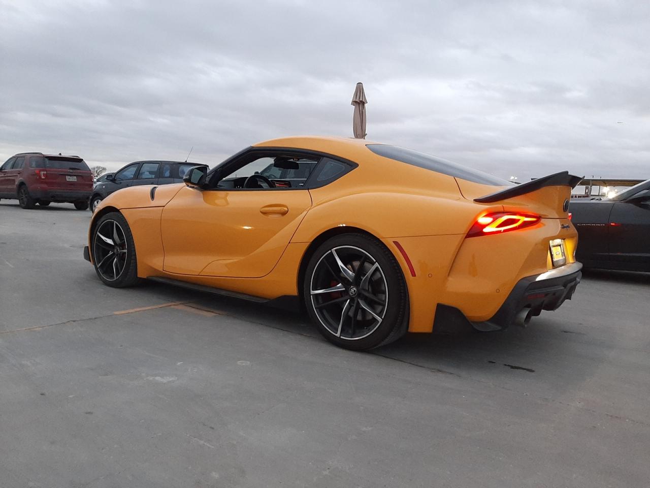 Image 2 of 2021 TOYOTA SUPRA BASE 2021 with VIN WZ1DB0C0XMW046009