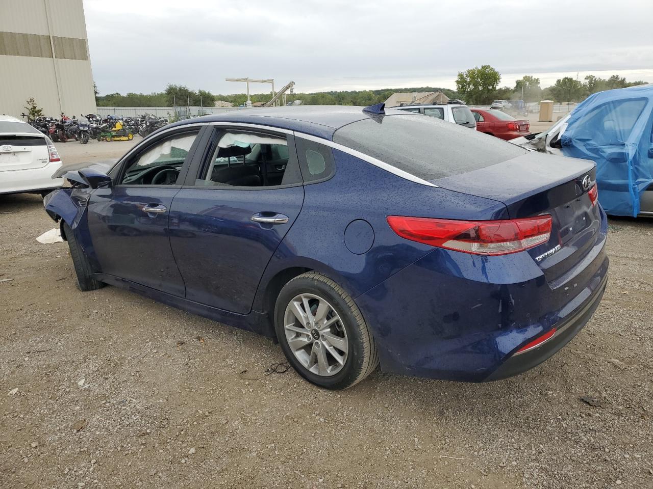 Изображение 2 2018 KIA OPTIMA LX 2018 с VIN 5XXGT4L36JG226269
