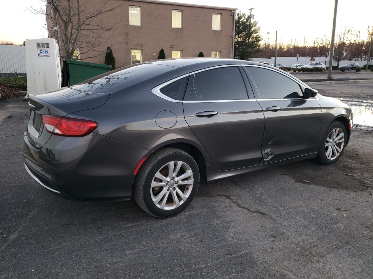 Obraz 3 z 2015 CHRYSLER 200 LIMITED 2015 z VIN 1C3CCCAB8FN652113