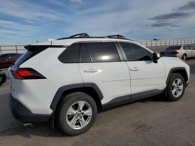 Изображение 3 2021 TOYOTA RAV4 XLE 2021 с VIN 2T3W1RFV2MC089507