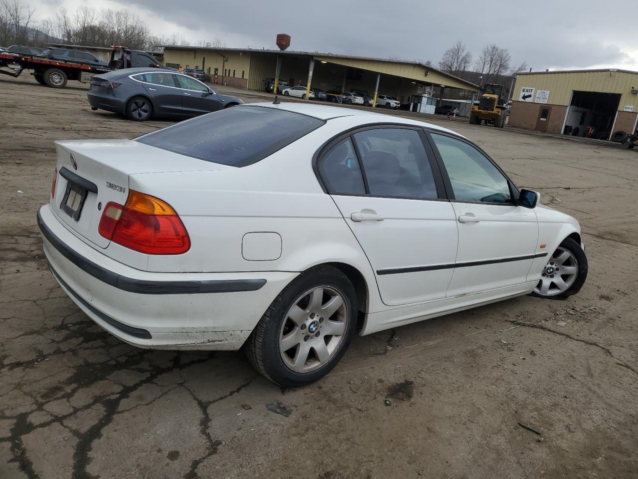Obraz 3 z 2000 BMW 323 I 2000 z VIN WBAAM3347YFP76009