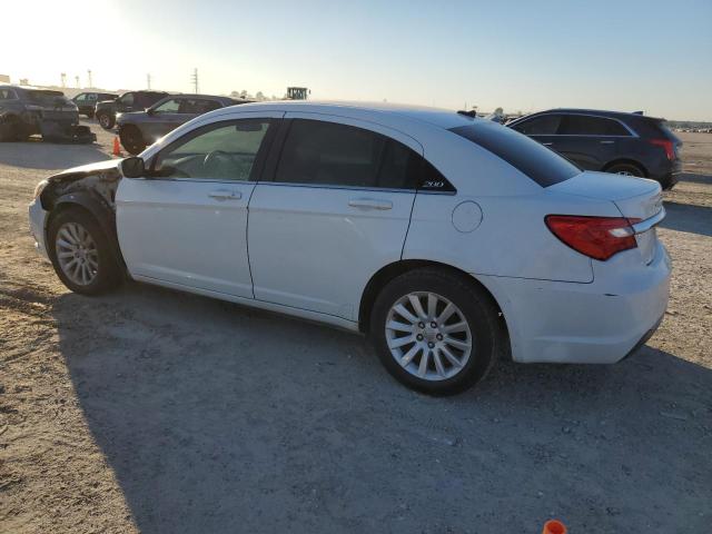 Изображение 2 2013 CHRYSLER 200 LX 2013 с VIN 1C3CCBAB0DN561165