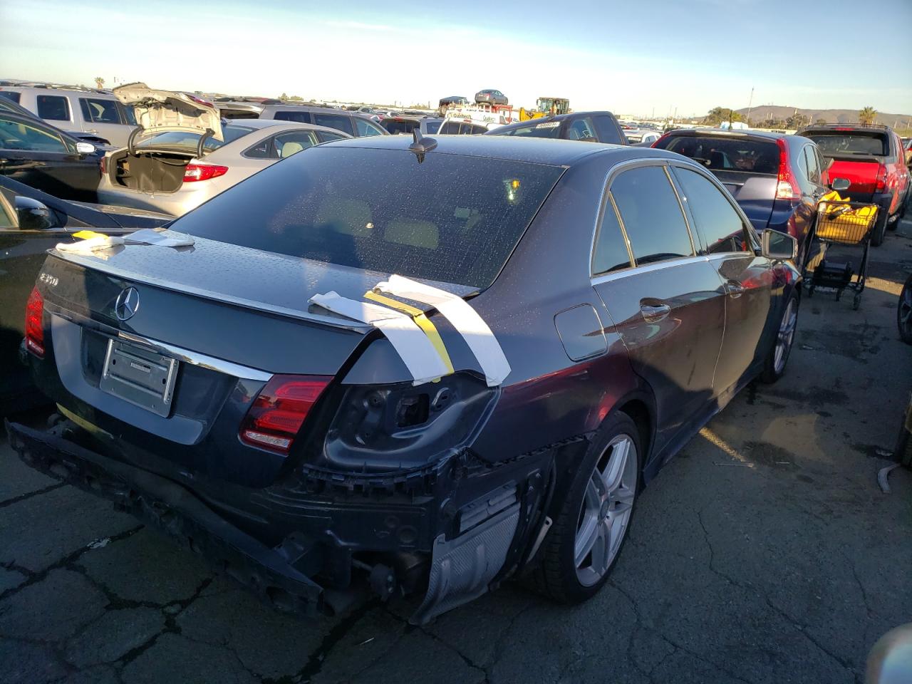 Изображение 3 2014 MERCEDES-BENZ E 350 2014 с VIN WDDHF5KB2EA973692