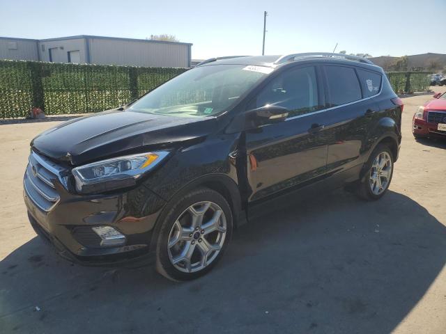 Obraz 1 z 2019 FORD ESCAPE TITANIUM 2019 z VIN 1FMCU0J96KUC28705