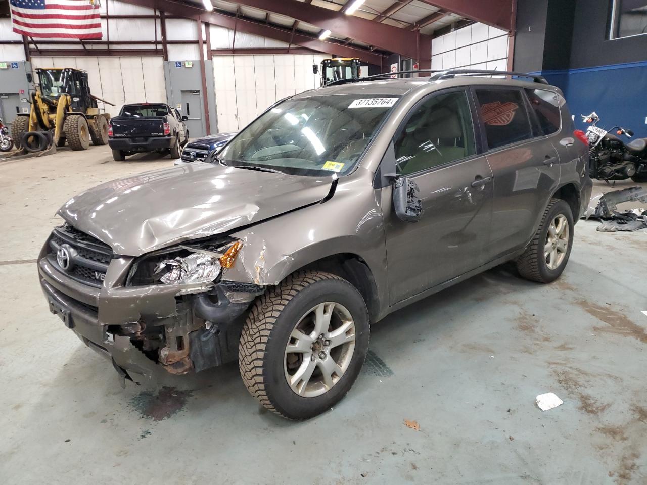Image 1 of 2010 TOYOTA RAV4  2010 with VIN JTMJK4DV0A5097667