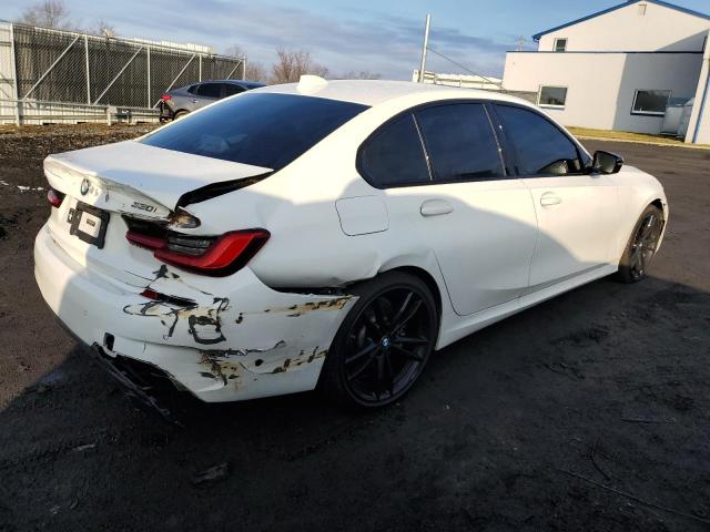 Obraz 3 z 2021 BMW 330XI  2021 z VIN 3MW5R7J07M8C02684